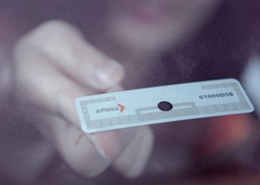 Vị trí dán thẻ ePass trên kính – Hướng dẫn cách dán thẻ ePass tại nhà