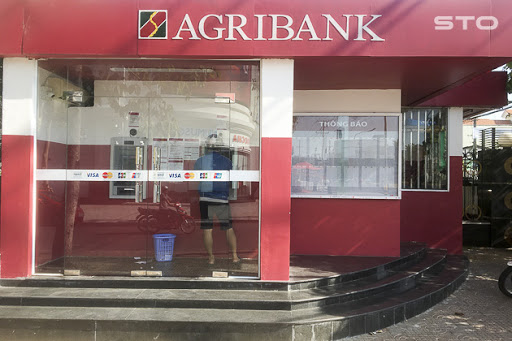 Rut-tien-ATM-Agribank