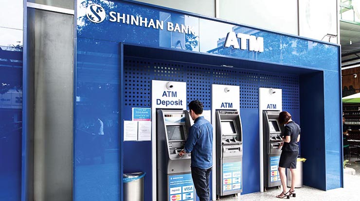 Thẻ Shinhan bank rút được ở những cây atm nào, ngân hàng nào