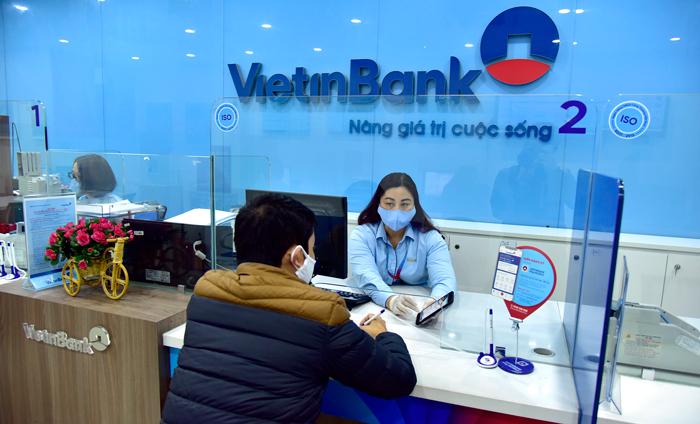 Mo-the-E-Partner-S-Card-Vietinbank-tai-ngan-hang