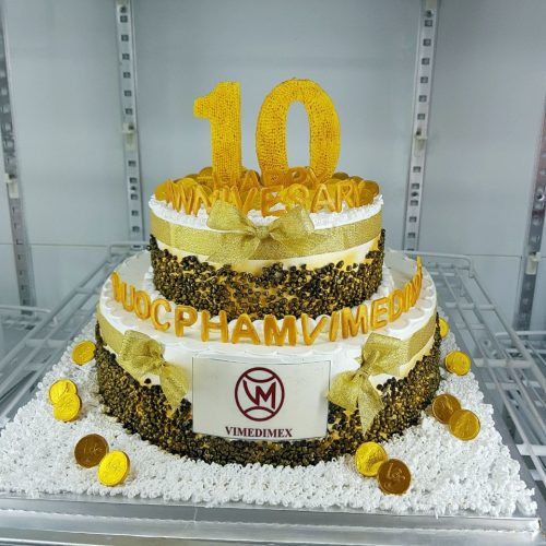 Bánh sinh nhật in hình logo công ty bắt hoa hồng mừng sự kiện công ty đẹp  mắt | Bánh Kem Ngộ Nghĩnh