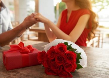 Gợi ý 100 Quà Valentine tặng cho Vợ đẹp ý nghĩa nhất 2024