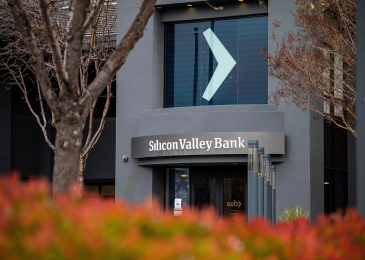 Silicon Valley Bank phá sản, sụp đổ như thế nào? Thông tin mới nhất hôm nay.