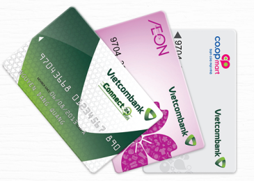 Thẻ ghi nợ Vietcombank có rút được tiền không? Cách sử dụng