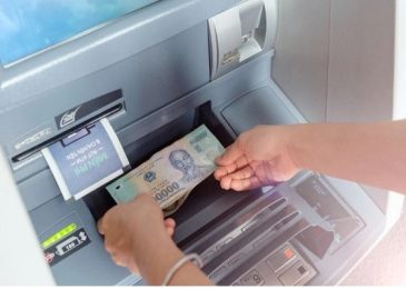 Cách nạp tiền vào tài khoản ngân hàng bằng cây ATM