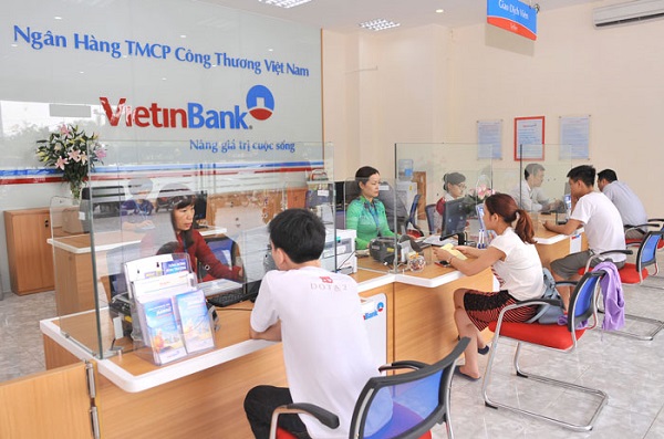 Rút tiền thẻ khám bệnh Vietinbank tại quầy giao dịch